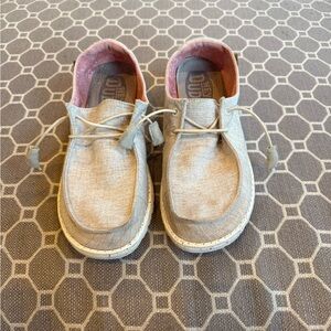 Hey Dude Wendy Chambray Size 9